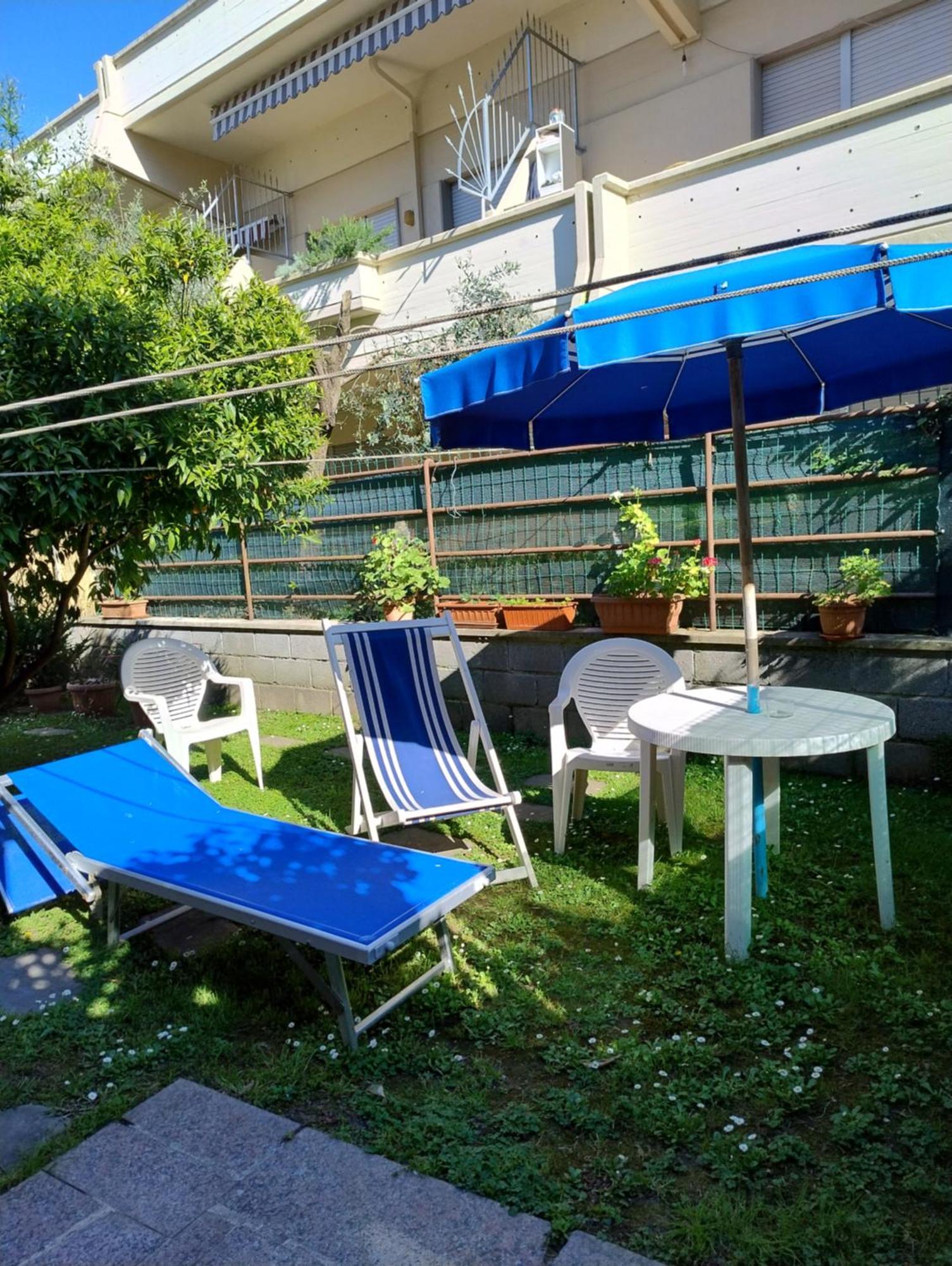Bilocale Climatizzato A 850M Dalla Spiaggia Casa Katia Marina di Massa Dış mekan fotoğraf